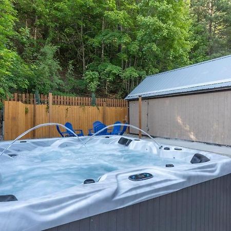 Close To Hiawatha Tr And Biking With Hot Tub Wallace Buitenkant foto