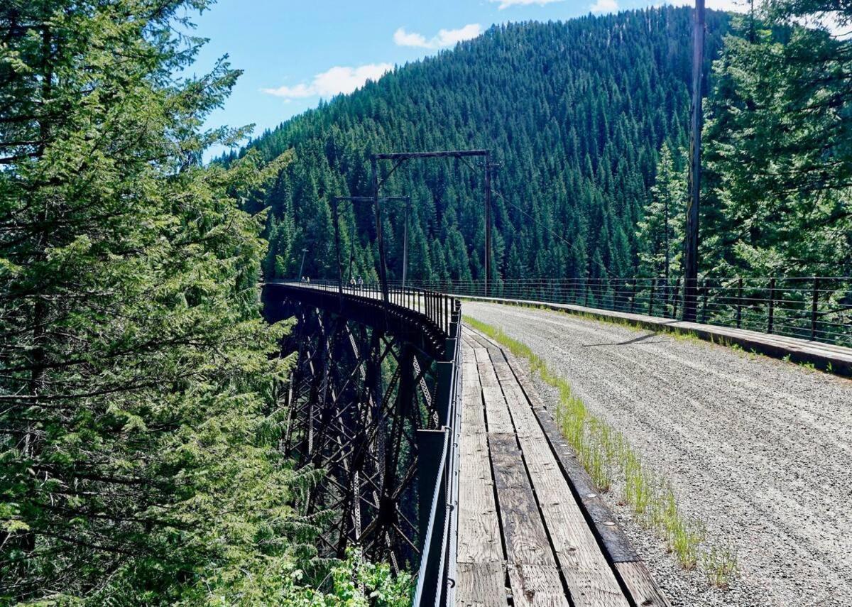 Close To Hiawatha Tr And Biking With Hot Tub Wallace Buitenkant foto