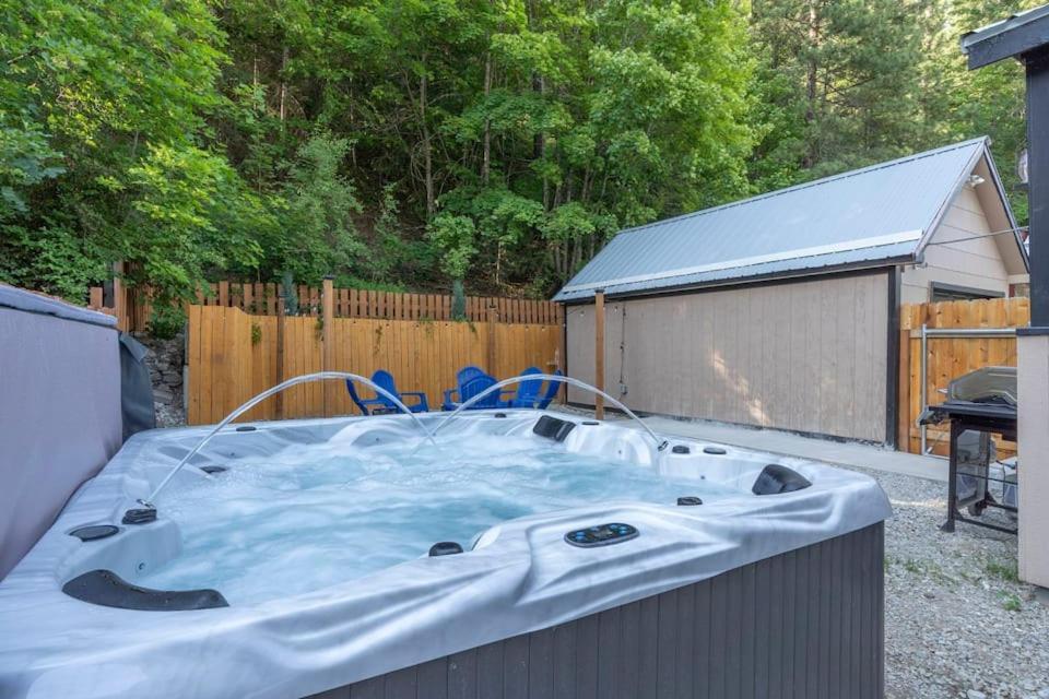 Close To Hiawatha Tr And Biking With Hot Tub Wallace Buitenkant foto